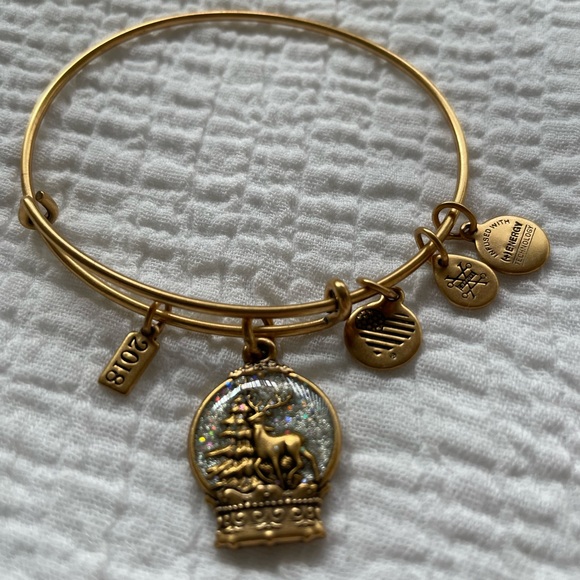 Alex and Ani Christmas Bracelet 2018 - Picture 2 of 2